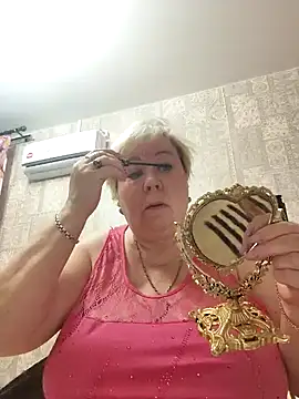 Snapshot of EffectFiona chatting on December 2024 11:47:02 PM EffectFiona online show from December 2024 11:47:02 PM