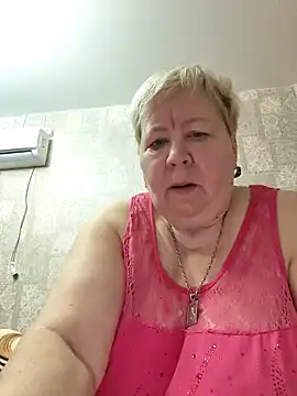 Snapshot of EffectFiona chatting on January 2025 11:13:01 PM EffectFiona online show from January 2025 11:13:01 PM