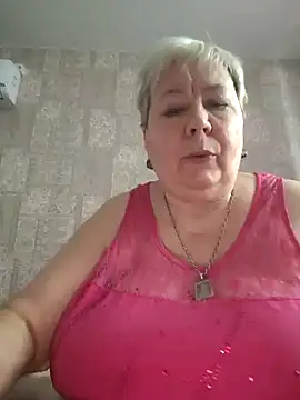 Snapshot of EffectFiona chatting on January 2025 05:01:02 AM EffectFiona online show from January 2025 05:01:02 AM