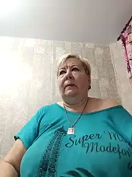 Snapshot of EffectFiona chatting on January 2025 11:05:01 PM EffectFiona online show from January 2025 11:05:01 PM