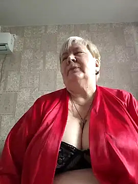 Snapshot of EffectFiona chatting on January 2025 10:49:02 AM EffectFiona online show from January 2025 10:49:02 AM
