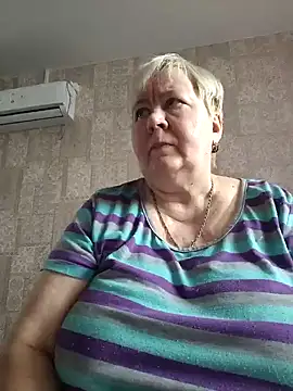 Snapshot of EffectFiona chatting on February 2025 04:37:02 AM EffectFiona online show from February 2025 04:37:02 AM