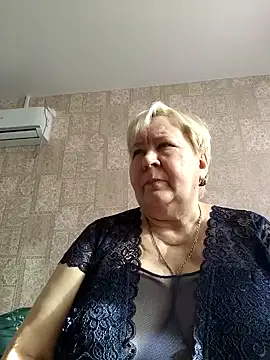 Snapshot of EffectFiona chatting on February 2025 06:56:01 AM EffectFiona online show from February 2025 06:56:01 AM