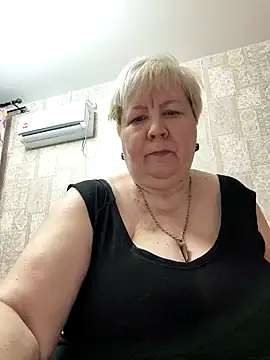 Snapshot of EffectFiona chatting on February 2025 01:35:01 AM EffectFiona online show from February 2025 01:35:01 AM