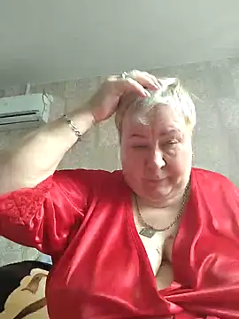 Snapshot of EffectFiona chatting on March 2025 04:17:02 AM EffectFiona online show from March 2025 04:17:02 AM
