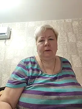 Snapshot of EffectFiona chatting on March 2025 11:14:02 PM EffectFiona online show from March 2025 11:14:02 PM