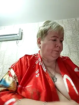 Snapshot of EffectFiona chatting on September 2025 10:45:02 PM EffectFiona online show from September 2025 10:45:02 PM