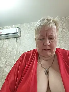 EffectFiona online show from May 2026 12:21:01 PM
