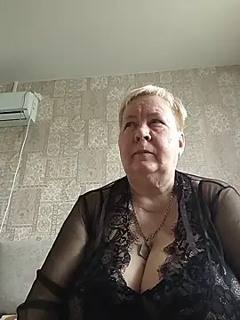 EffectFiona online show from May 2026 11:48:02 AM