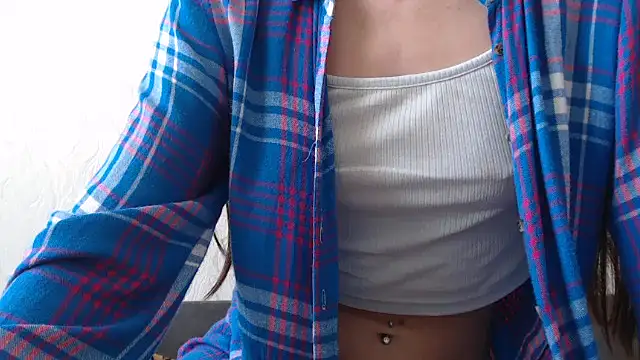 HoneyWiles online show from May 2026 01:06:02 PM
