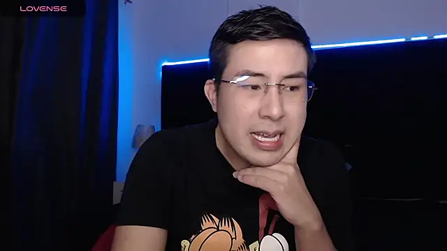 andrewmhilton  online show from March 2025 01:38:02 AM