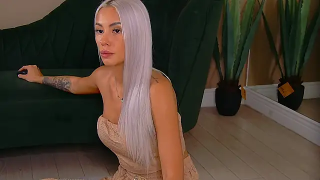 Bailey Rush online show from September 2025 01:03:01 PM