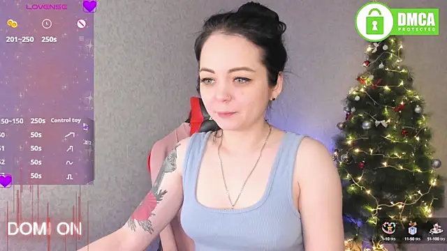 Snapshot of AnnyHoney_ chatting on December 2024 04:49:02 PM AnnyHoney online show from December 2024 04:49:02 PM