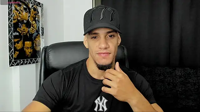 jhonnysnow17 online show from May 2026 05:26:02 AM