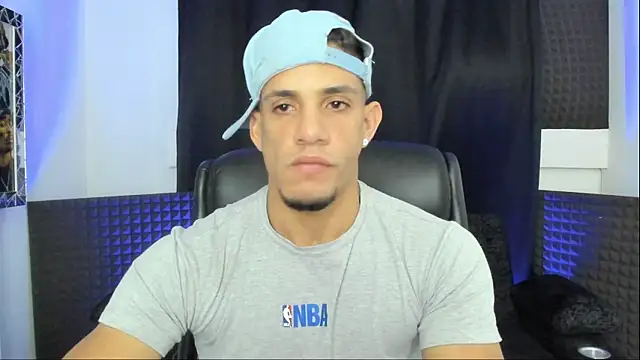 jhonnysnow17 online show from June 2026 05:34:02 AM