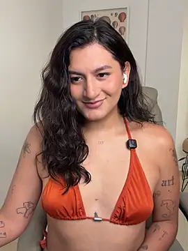 Snapshot of ari_artis chatting on February 2026 11:38:02 PM ari artis online show from February 2026 11:38:02 PM