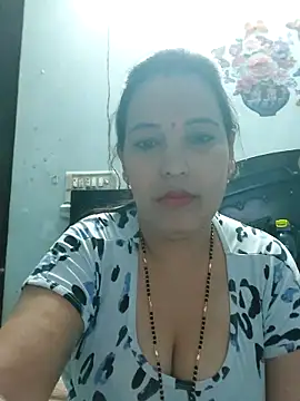Poojabhabi101 online show from February 2026 05:46:01 AM