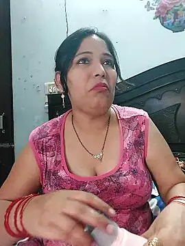 Poojabhabi101 online show from May 2026 07:03:02 AM