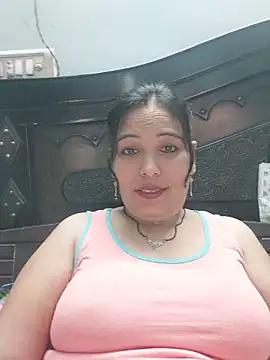 Poojabhabi101 online show from May 2026 06:31:01 AM
