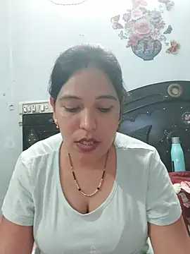 Poojabhabi101 online show from June 2026 08:23:02 AM