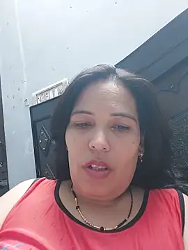 Poojabhabi101 online show from June 2026 05:51:01 PM