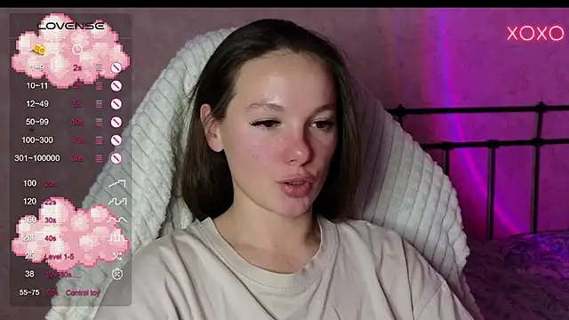 lil luna x online show from December 2024 05:55:02 PM