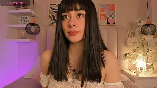 cute  cherry  online show from December 2025 08:25:01 PM