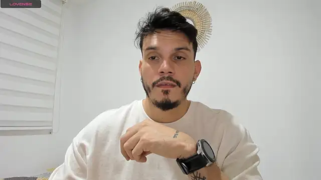 Snapshot of alejandro_stark chatting on December 2024 01:21:01 AM alejandro stark online show from December 2024 01:21:01 AM