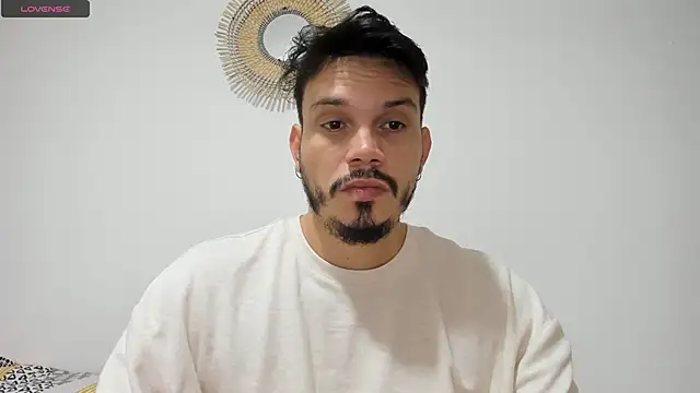 Snapshot of alejandro_stark chatting on January 2025 10:12:02 AM alejandro stark online show from January 2025 10:12:02 AM