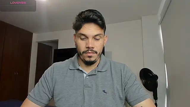 Snapshot of alejandro_stark chatting on February 2025 01:32:01 PM alejandro stark online show from February 2025 01:32:01 PM