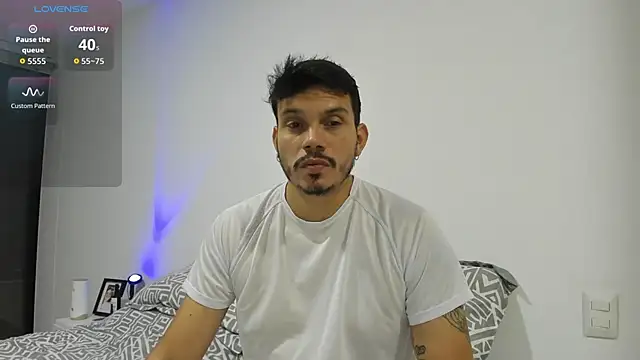 Snapshot of alejandro_stark chatting on September 2025 04:35:01 AM alejandro stark online show from September 2025 04:35:01 AM