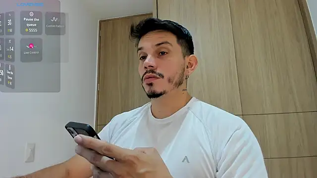 Snapshot of alejandro_stark chatting on November 2025 09:30:01 AM alejandro stark online show from November 2025 09:30:01 AM