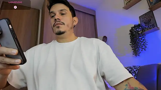 alejandro stark online show from June 2026 10:15:01 AM