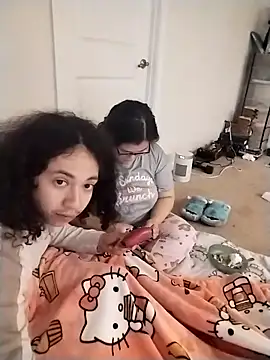 Snapshot of LiverandBrat77 chatting on November 2025 06:52:02 PM LiverandBrat77 online show from November 2025 06:52:02 PM