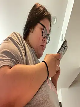 Snapshot of LiverandBrat77 chatting on November 2025 05:58:02 PM LiverandBrat77 online show from November 2025 05:58:02 PM