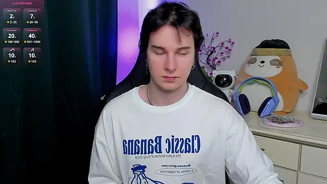 Vincent Strong online show from March 2026 01:27:02 PM