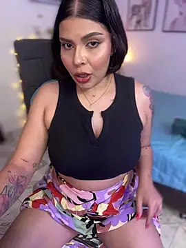 Snapshot of GigiiStone chatting on February 2025 08:44:02 PM GigiiStone online show from February 2025 08:44:02 PM