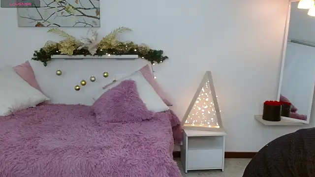 Snapshot of sofia_perez___ chatting on November 2025 09:28:01 PM sofia perez online show from November 2025 09:28:01 PM