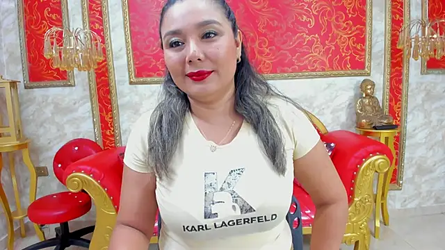 Myhottie Milf online show from February 2025 01:27:02 PM