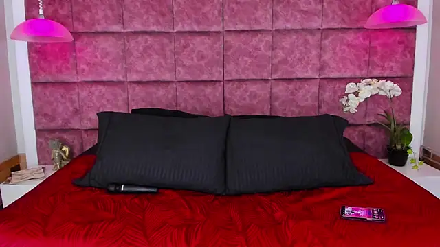 Taly Fox online show from October 2025 04:10:02 AM