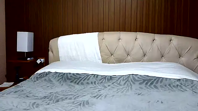 Kellynha Sweet online show from May 2026 10:48:01 PM