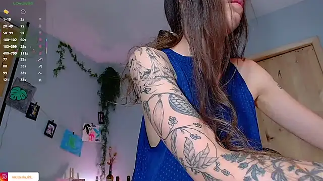 VickyJackson  online show from October 2025 05:53:02 PM