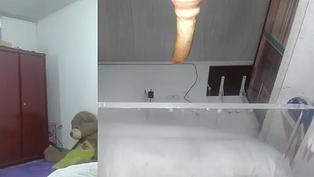 Snapshot of sammyEvans__ chatting on December 2025 10:37:02 PM sammyEvans online show from December 2025 10:37:02 PM