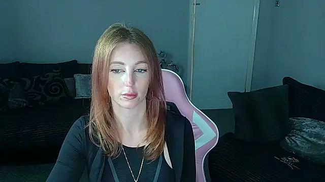 Red firesquirt online show from April 2026 02:02:02 PM