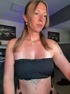 BunnyDiamond1 online show from June 2026 07:46:01 AM