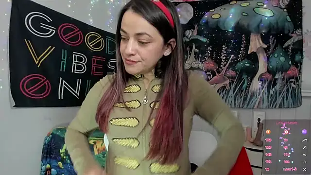 Snapshot of LovelyAzucena chatting on December 2024 03:00:02 PM LovelyAzucena online show from December 2024 03:00:02 PM