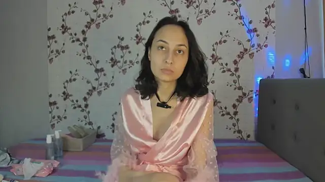 Alisagold90 online show from February 2025 12:36:01 PM