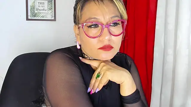 Victoria Caruso online show from December 2024 01:26:02 AM