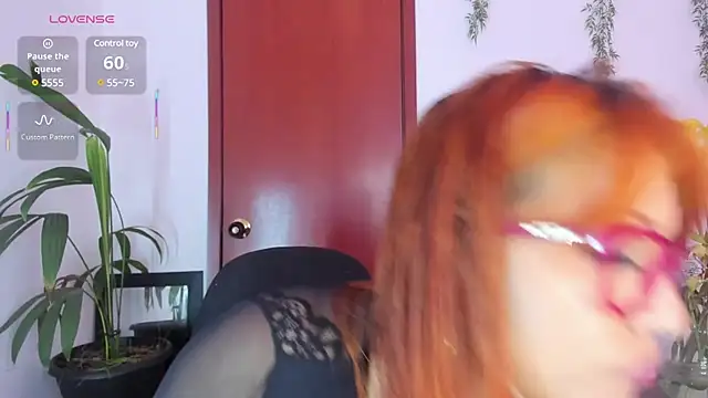 Victoria Caruso online show from March 2025 08:51:01 PM