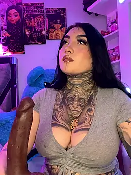 Snapshot of CloeeBeckam chatting on January 2026 07:45:02 AM CloeeBeckam online show from January 2026 07:45:02 AM